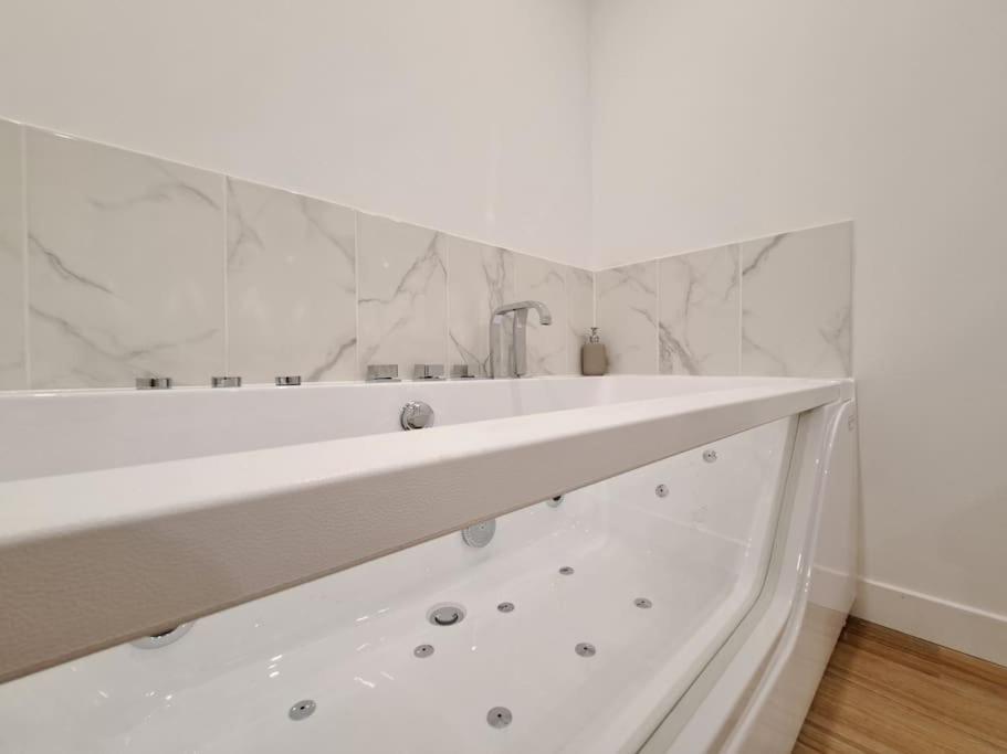 Turin, Appartement Neuf رانس المظهر الخارجي الصورة